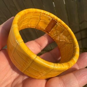 🚨SALE🚨💛🤩EUC Brahmin Vintage Yellow Bangle Cuff Bracelet💛🤩